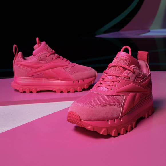 Reebok Shoes - Cardi B Reebok V2 Sneakers! NWT!